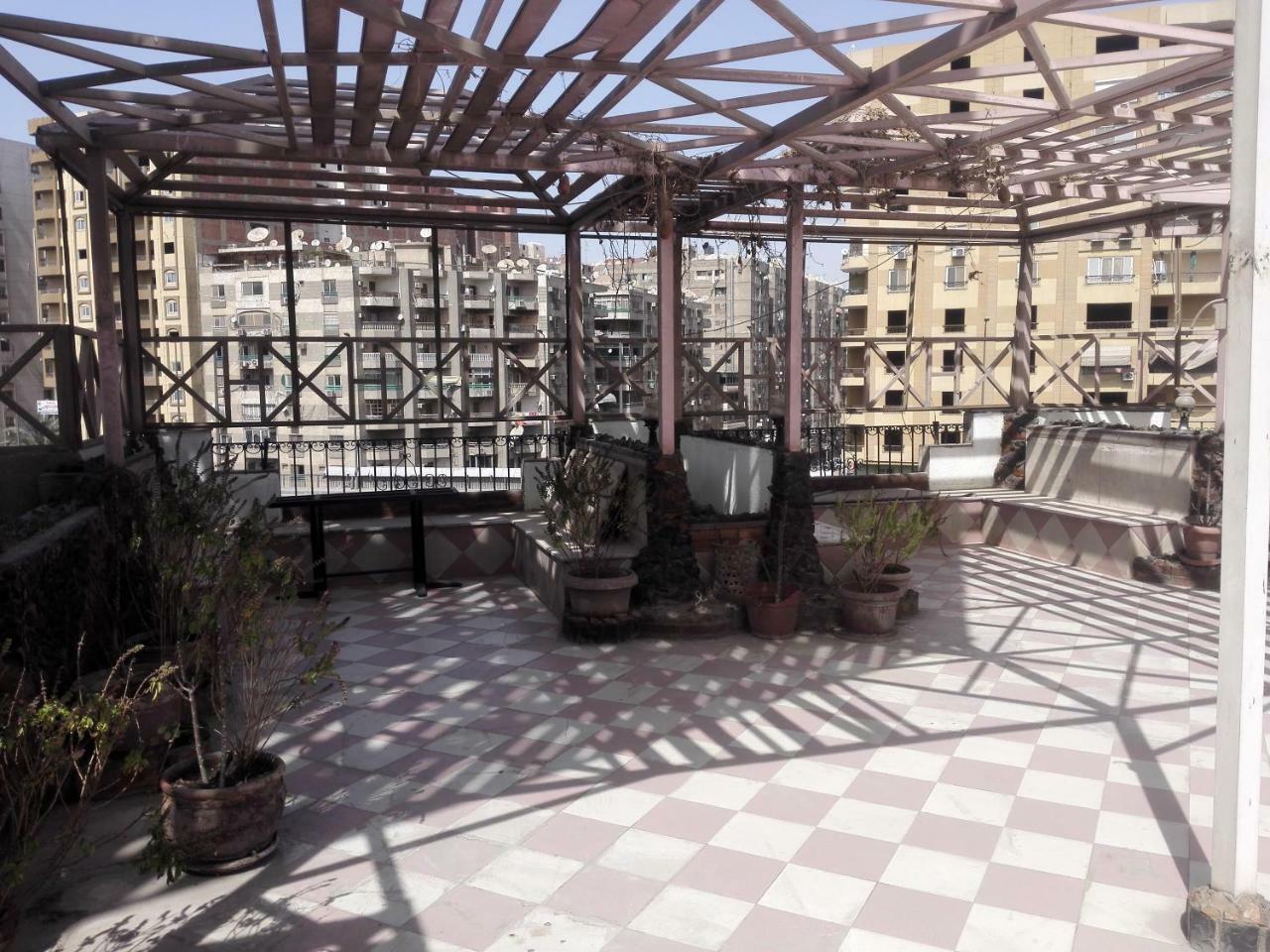 Royal Pyramids Hotel カイロ エクステリア 写真