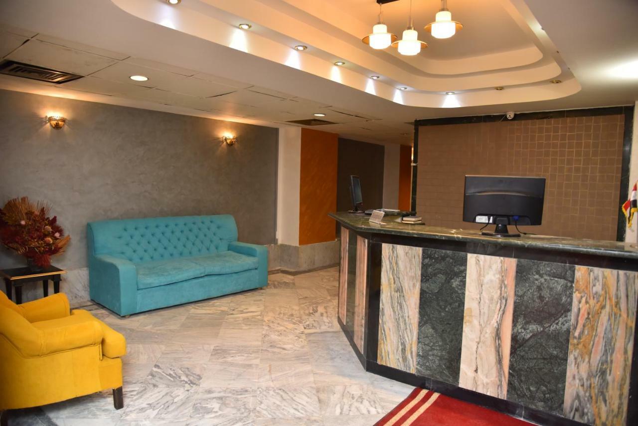 Royal Pyramids Hotel カイロ エクステリア 写真